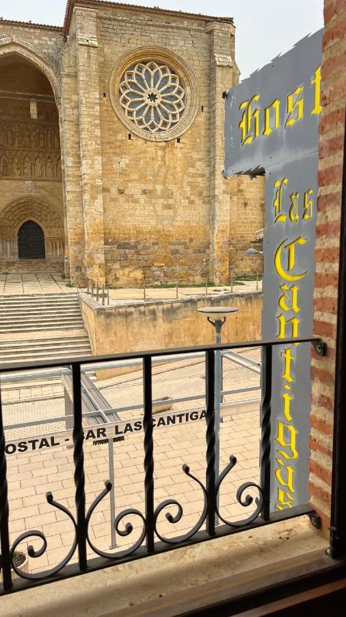 Las Cantigas Villalcázar de Sirga Екстериор снимка